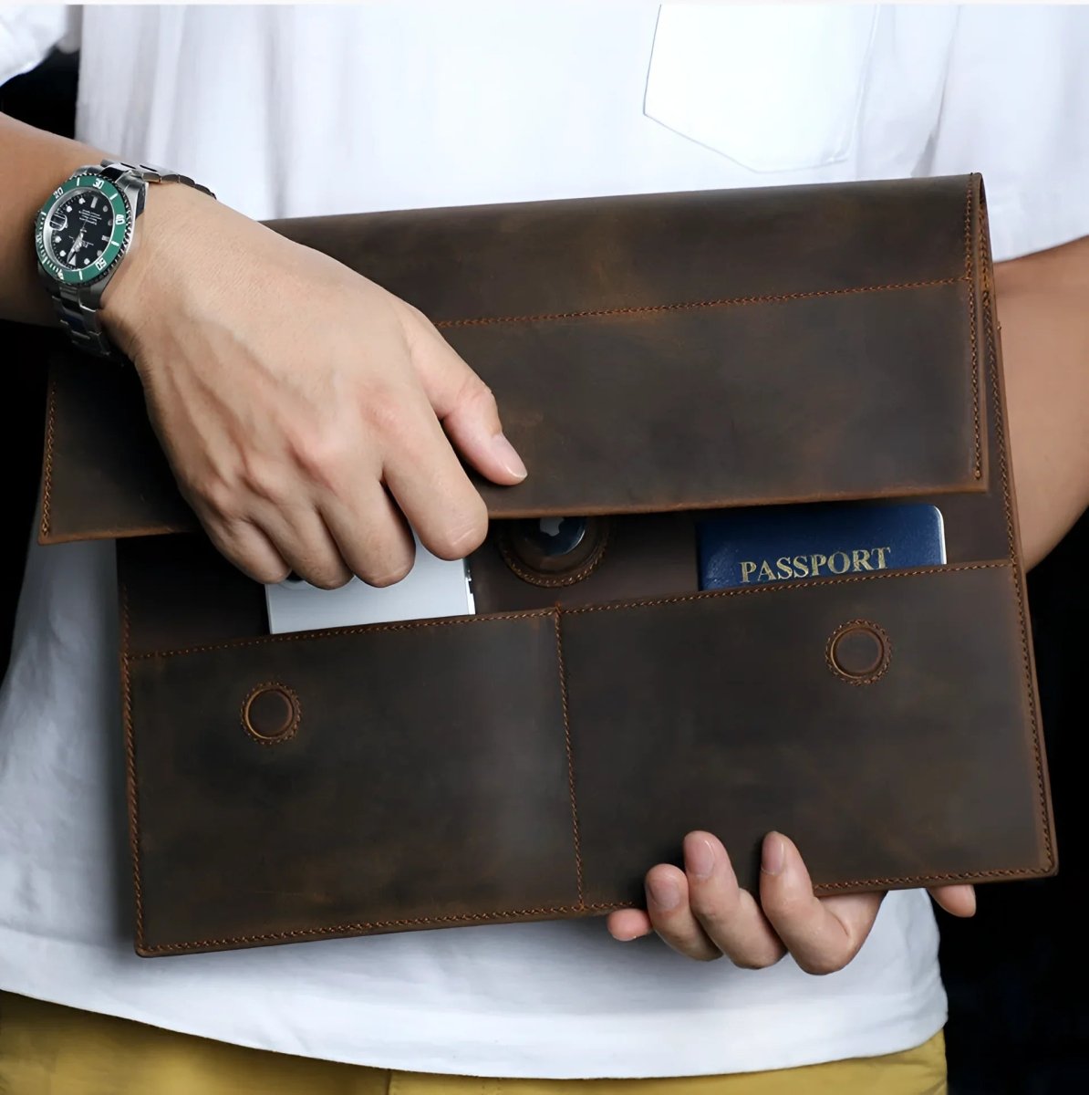 Stylish leather sleeve macbook pro 13.3" with pockets for essentials, perfect for on-the-go professionals.