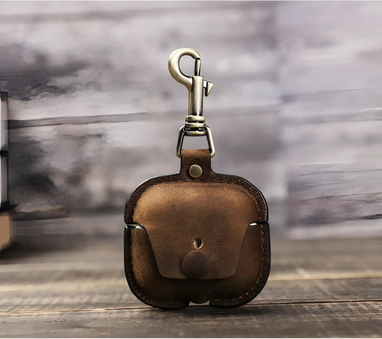 Stylish Airpods 3 leather case with metal clip, perfect for protection and convenience. Ideal for any music lover.