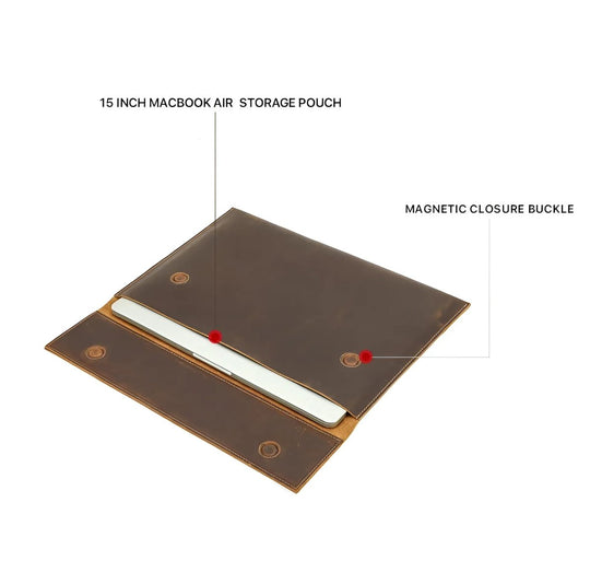 Stylish Sleeve MacBook Air 15 with magnetic closure, ideal for protecting your laptop in style.